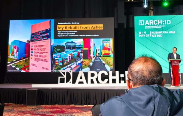 Anies Baswedan presenting Kampung Gembira Gembrong project on stage at Arch:ID 2025.